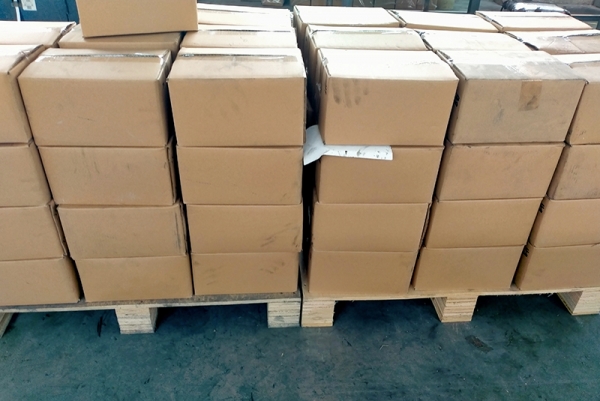 Finished packing of railway platen